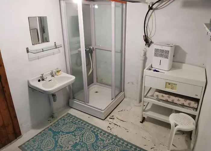 Alone In The Woods With Your Own River Nearby Сasa de vacaciones *